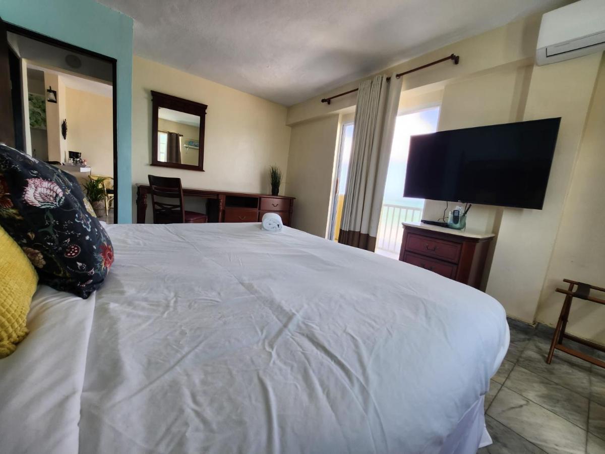 Selva Boutique Hotel - Luquillo Oceanfront Retreat - Adults Only Buitenkant foto